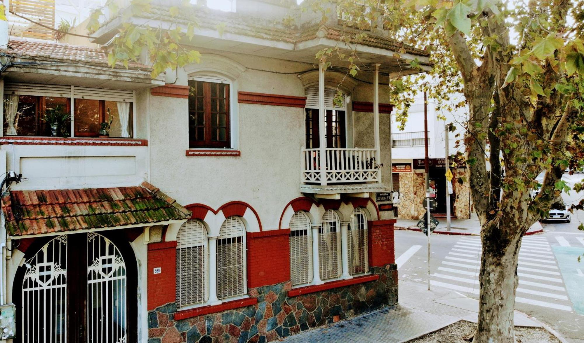 Yh Hostel Montevideo Esterno foto
