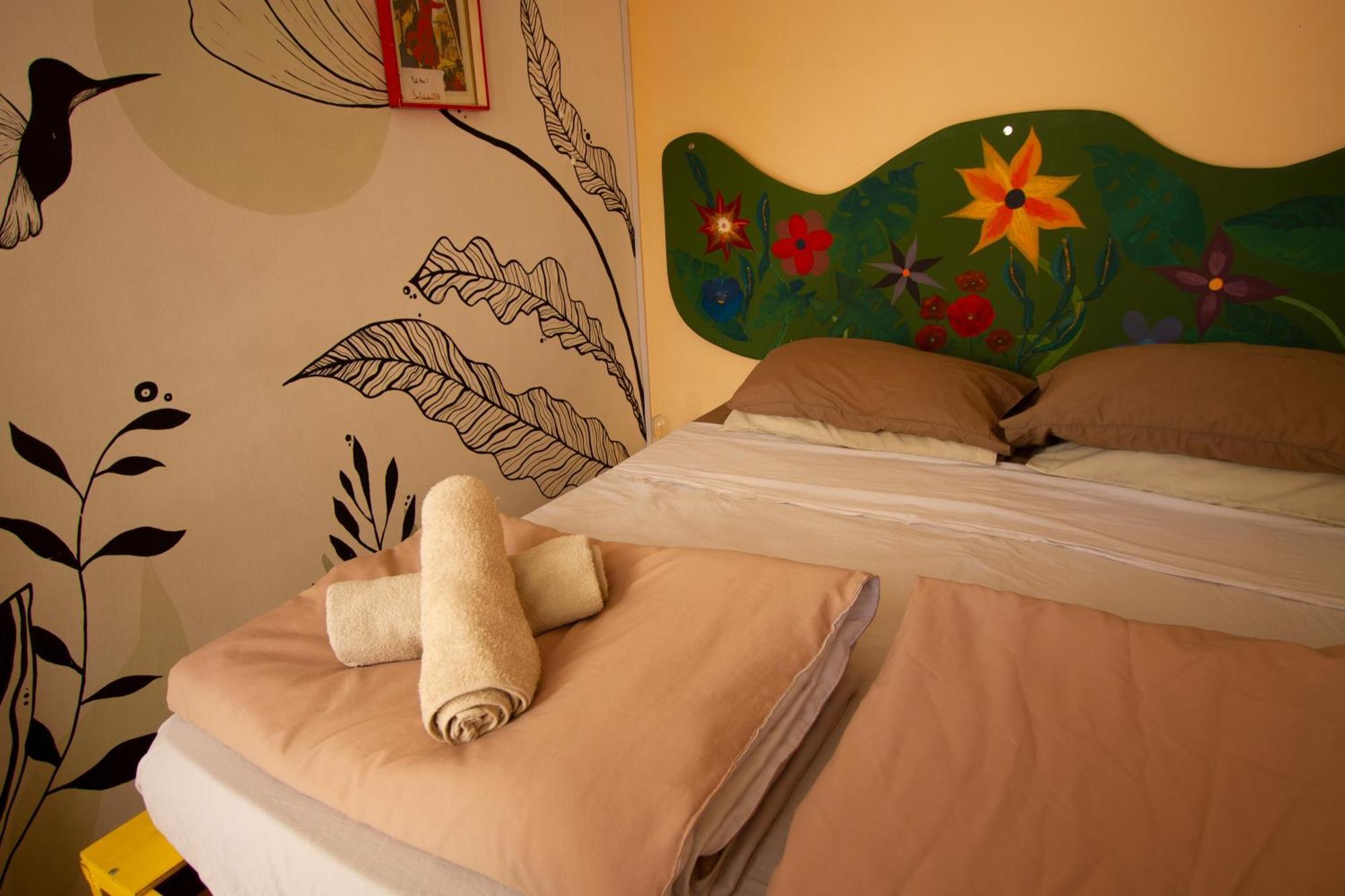 Yh Hostel Montevideo Esterno foto