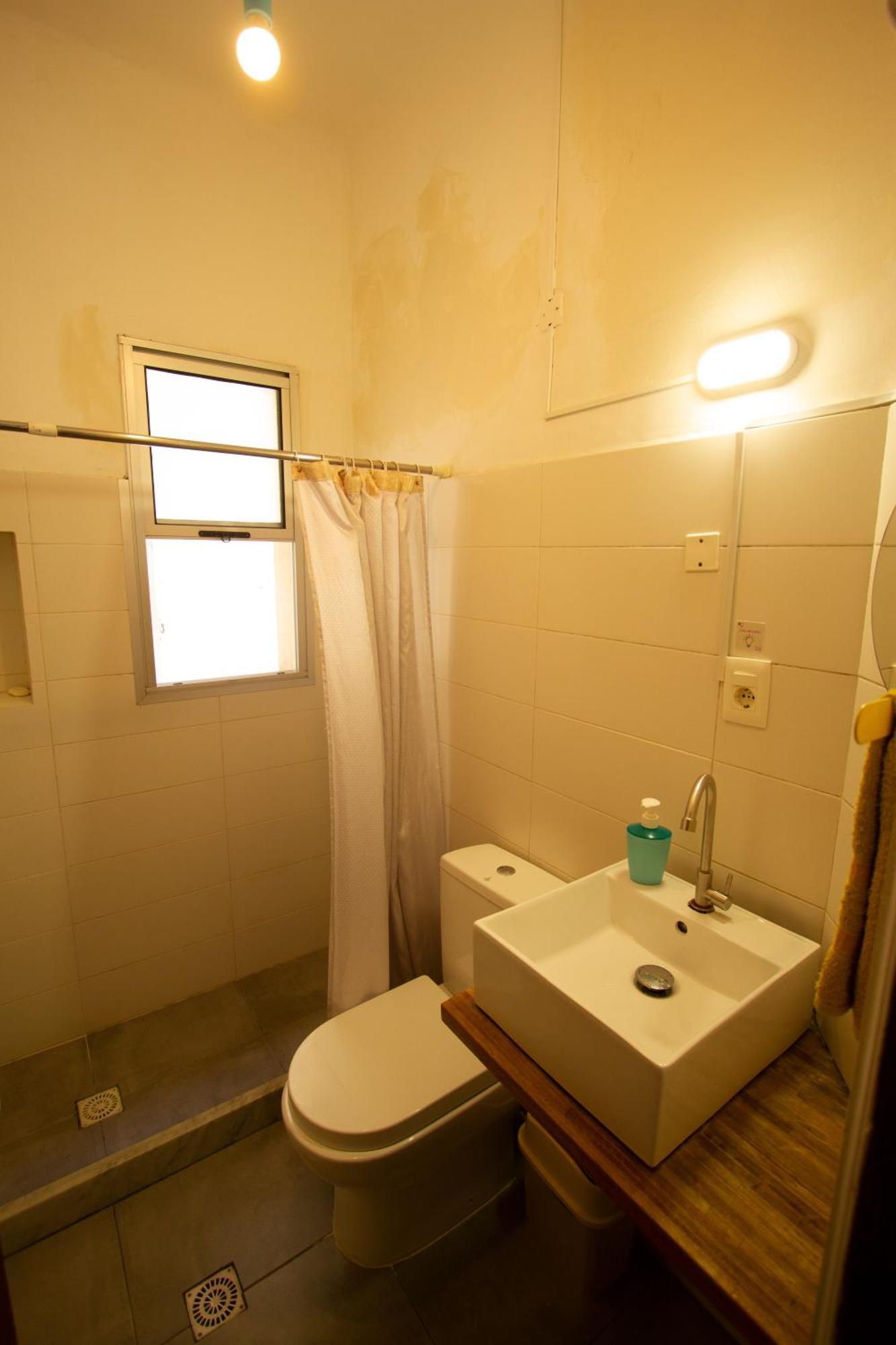 Yh Hostel Montevideo Esterno foto